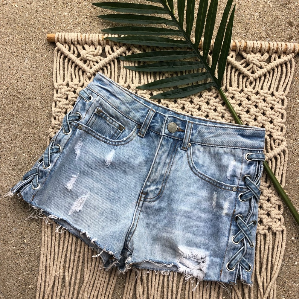 Tobi Jean Shorts Size 24 - Distressed / Lace-up Sides